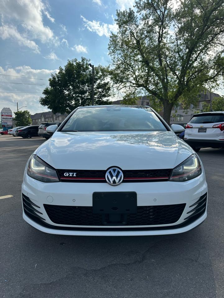 2016 Volkswagen Golf Autobahn - Photo #7