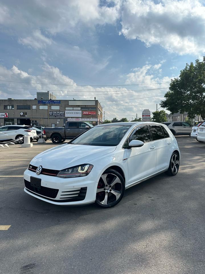 2016 Volkswagen Golf Autobahn Photo