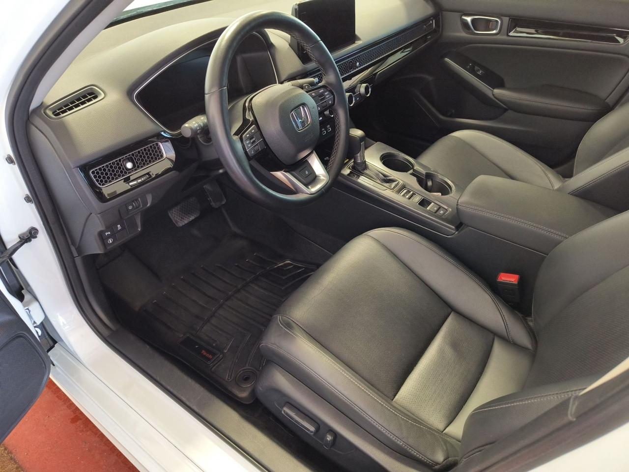2022 Honda Civic Touring Photo