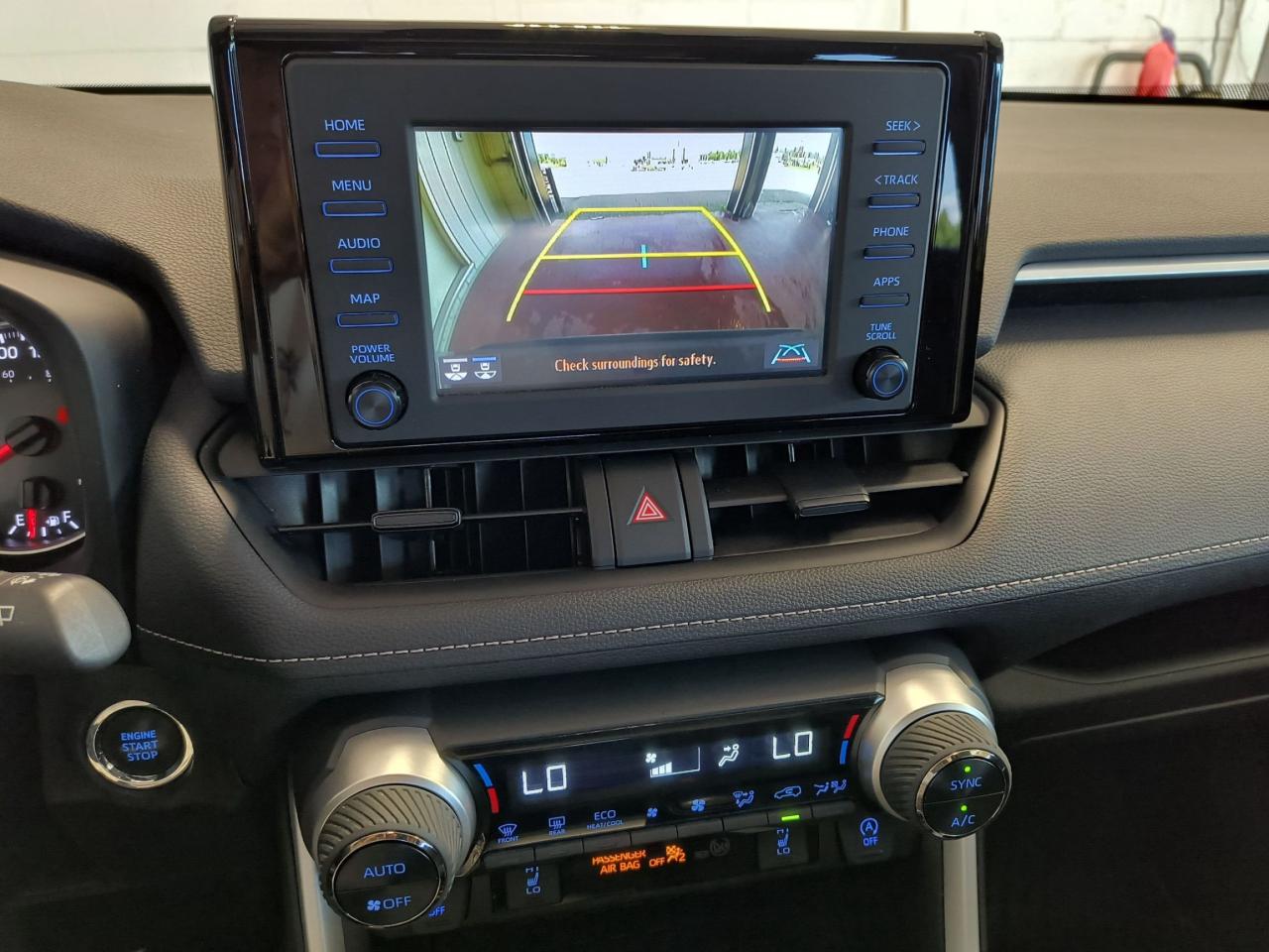2022 Toyota RAV4 XLE Photo