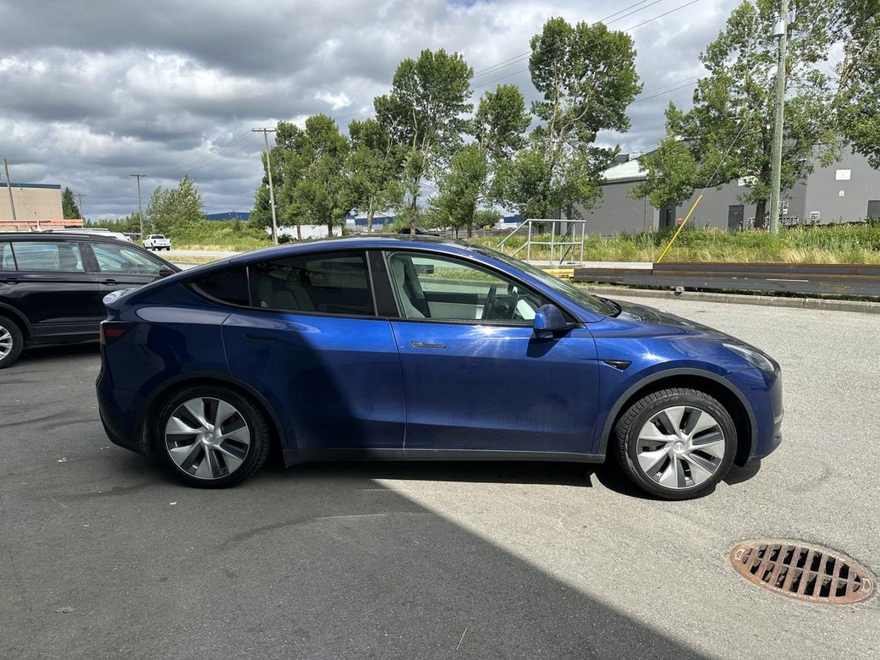 2021 Tesla Model Y Standard Range   Accident Free BC Local - Photo #5