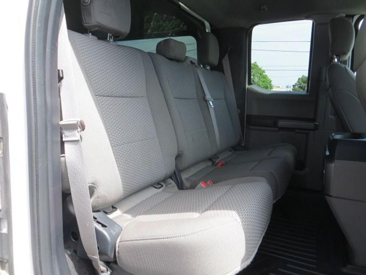 2018 Ford F-150 CERTIFIED, 4WD, SUPERCAB, 6.5FT BOX & MATCHING CAP - Photo #12