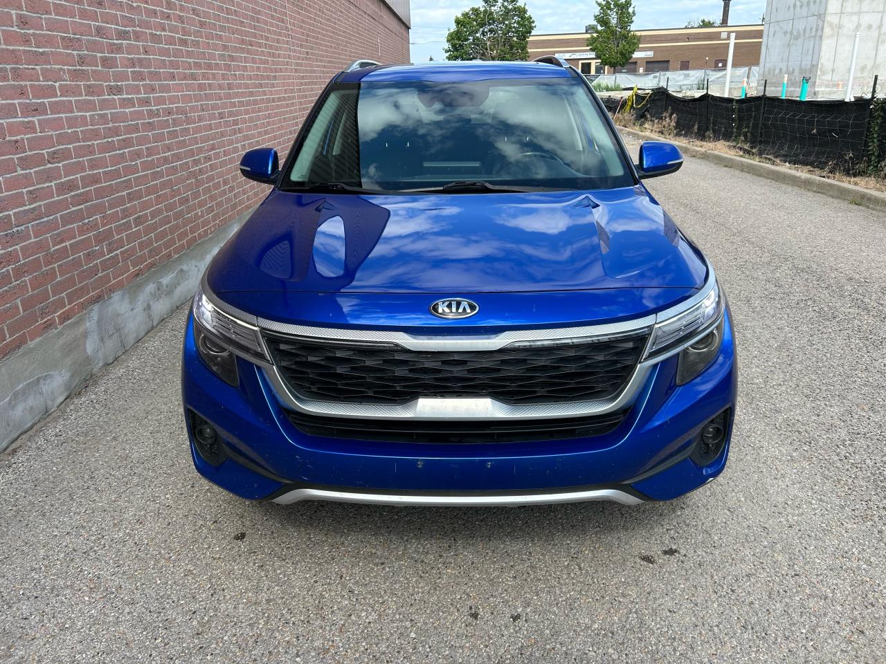 2021 Kia Seltos EX - Photo #2