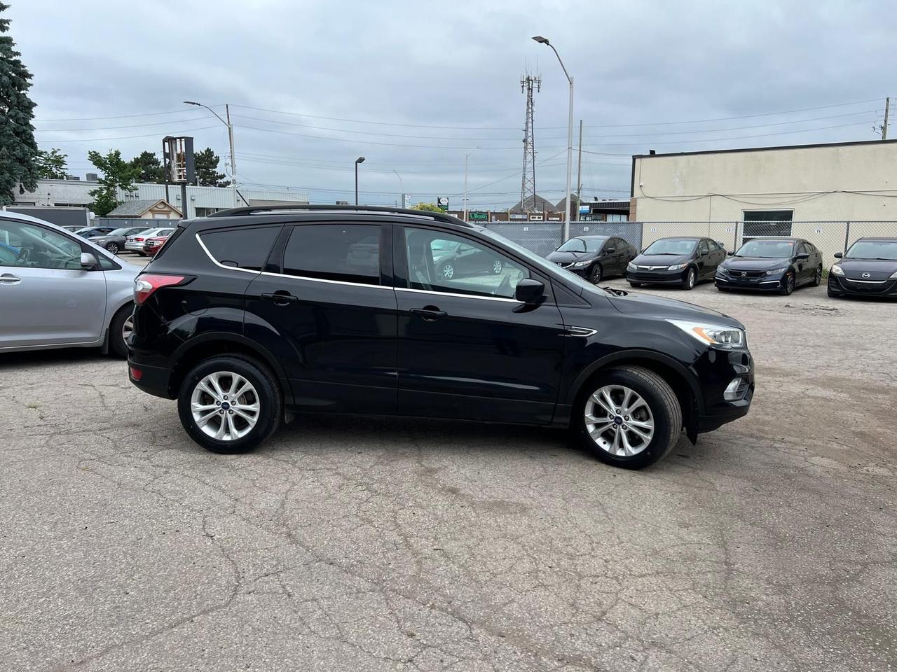 2018 Ford Escape FULLYLOADED AWD NOACCIDENT NAVI SUNROOF BACKUP CAM Photo