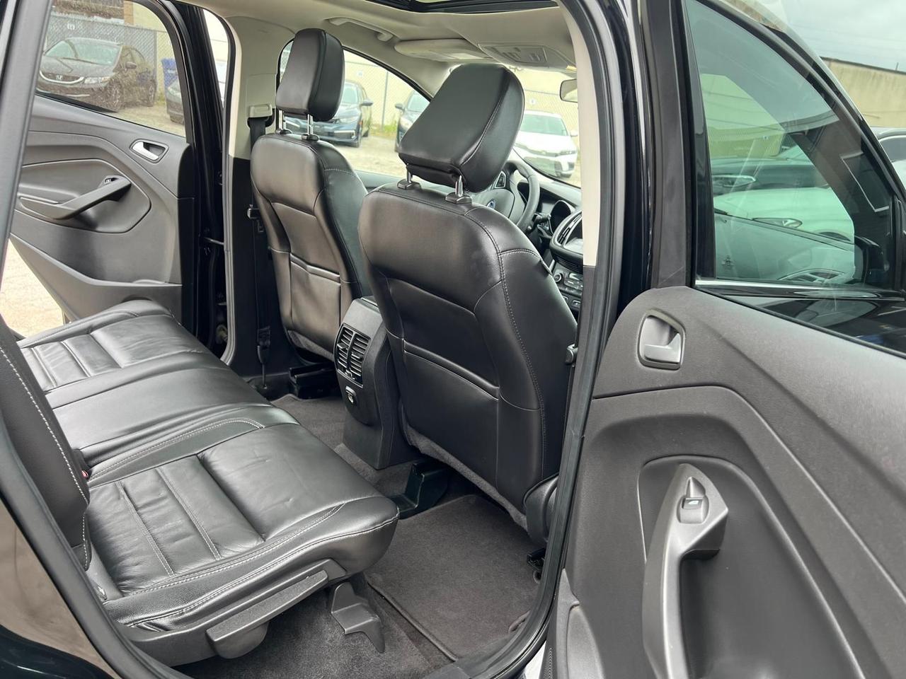2018 Ford Escape FULLYLOADED AWD NOACCIDENT NAVI SUNROOF BACKUP CAM Photo