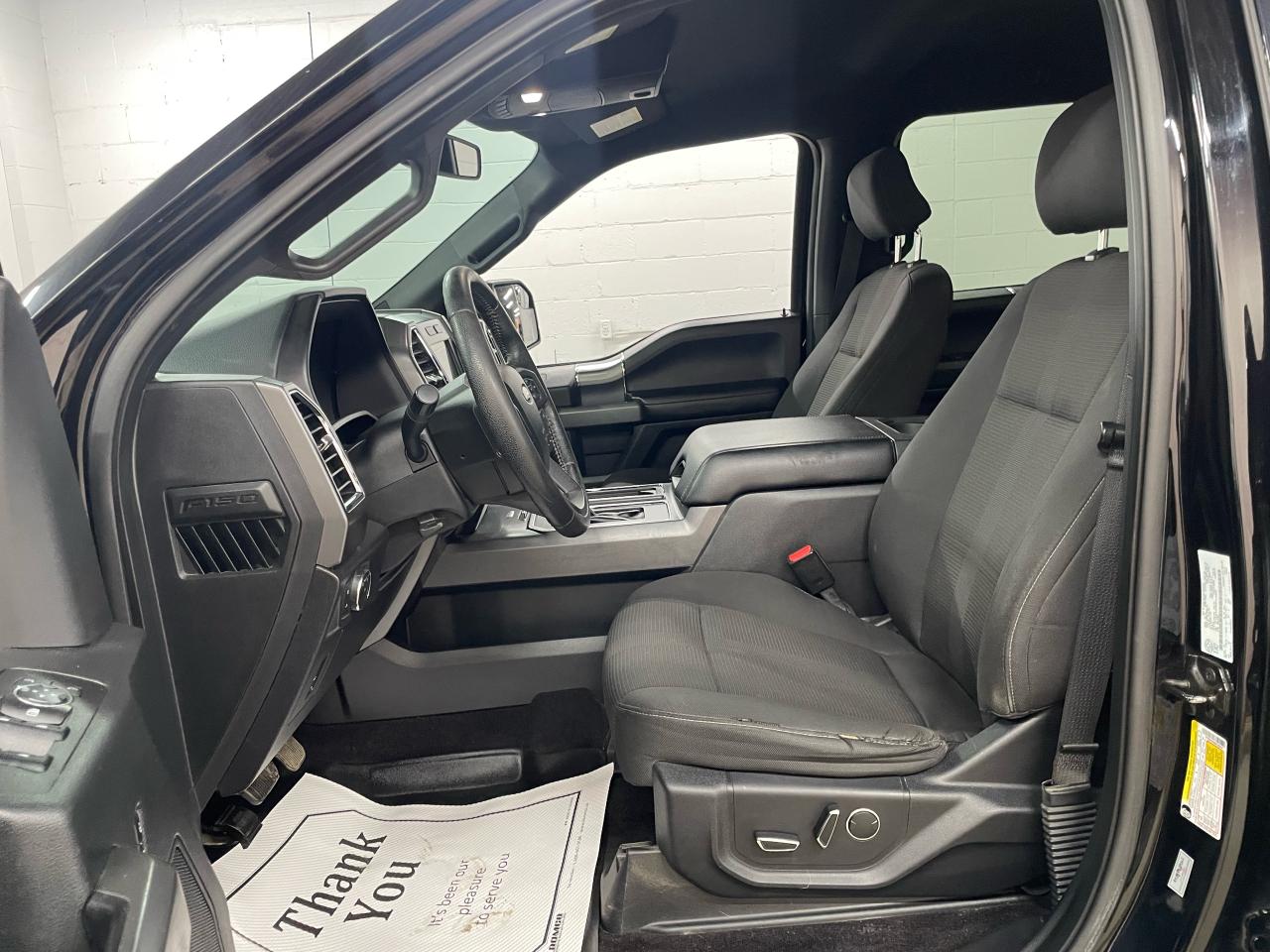 2016 Ford F-150 XLT Photo27