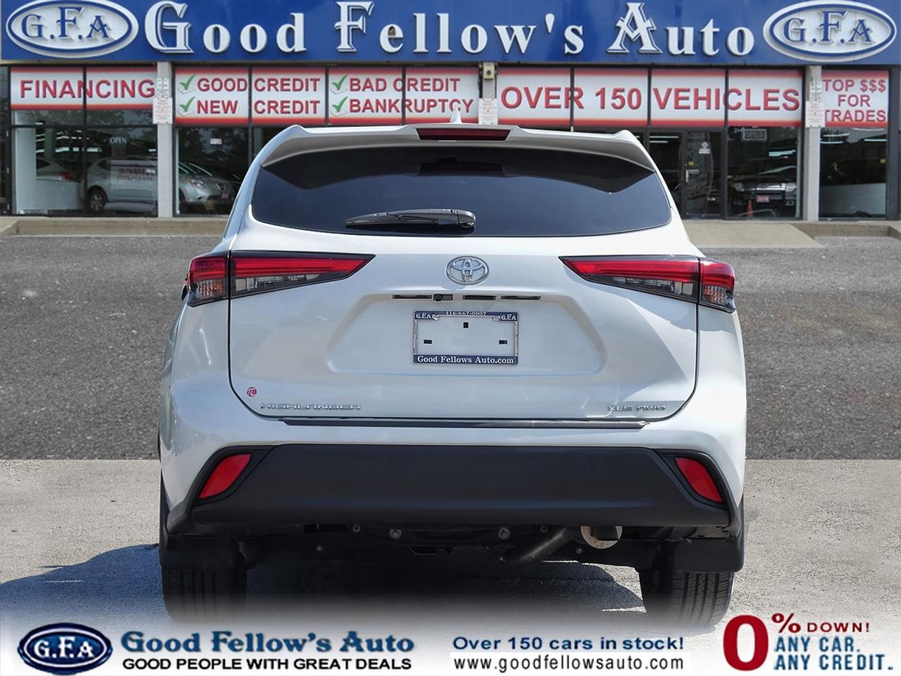 2021 Toyota Highlander XLE MODEL, 8 PASSENGER, LEATHER SEATS, SUNROOF, AW - Photo #4