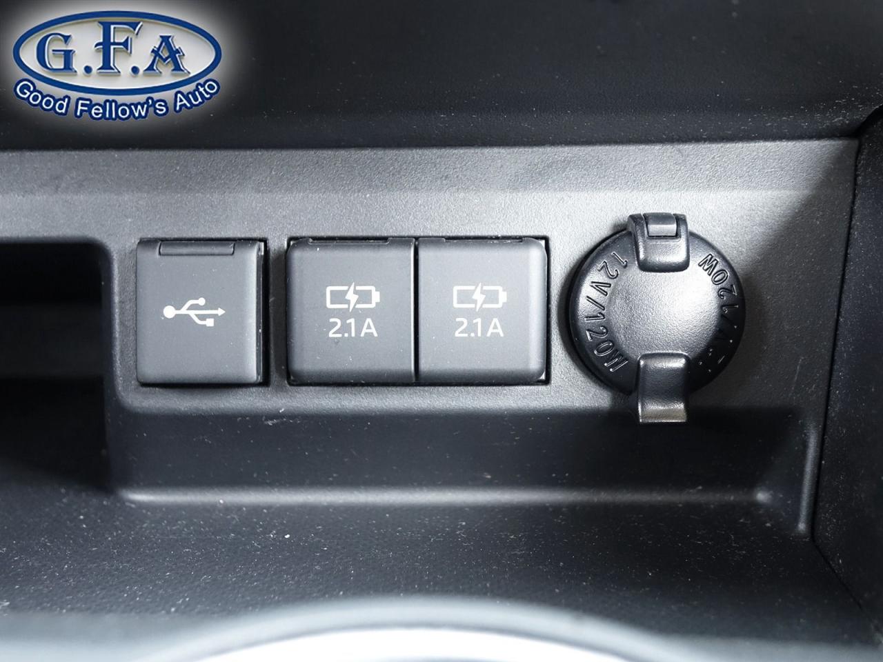 2021 Toyota Highlander XLE MODEL, 8 PASSENGER, LEATHER SEATS, SUNROOF, AW - Photo #19