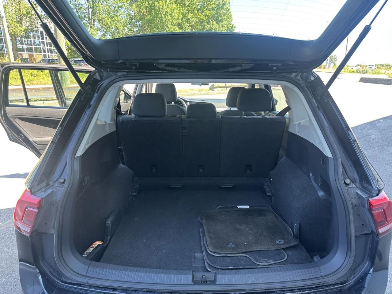 2020 Volkswagen Tiguan Trendline 4Motion - Photo #19