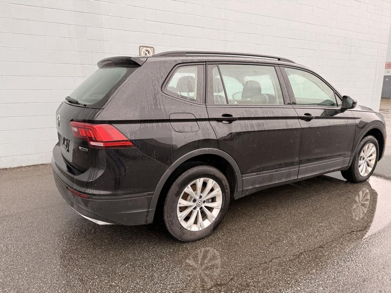 2020 Volkswagen Tiguan Trendline 4Motion Photo3