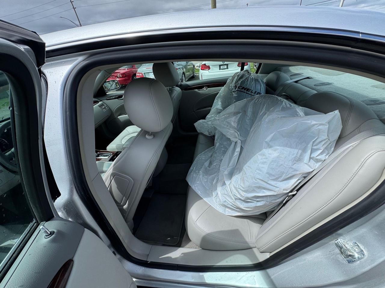2011 Buick Lucerne  - Photo #11