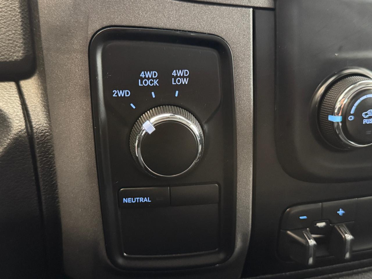 2017 RAM 1500 4WD Quad ST 5.7L HEMI+New Tires+Brakes+CLEANCARFAX - Photo #28