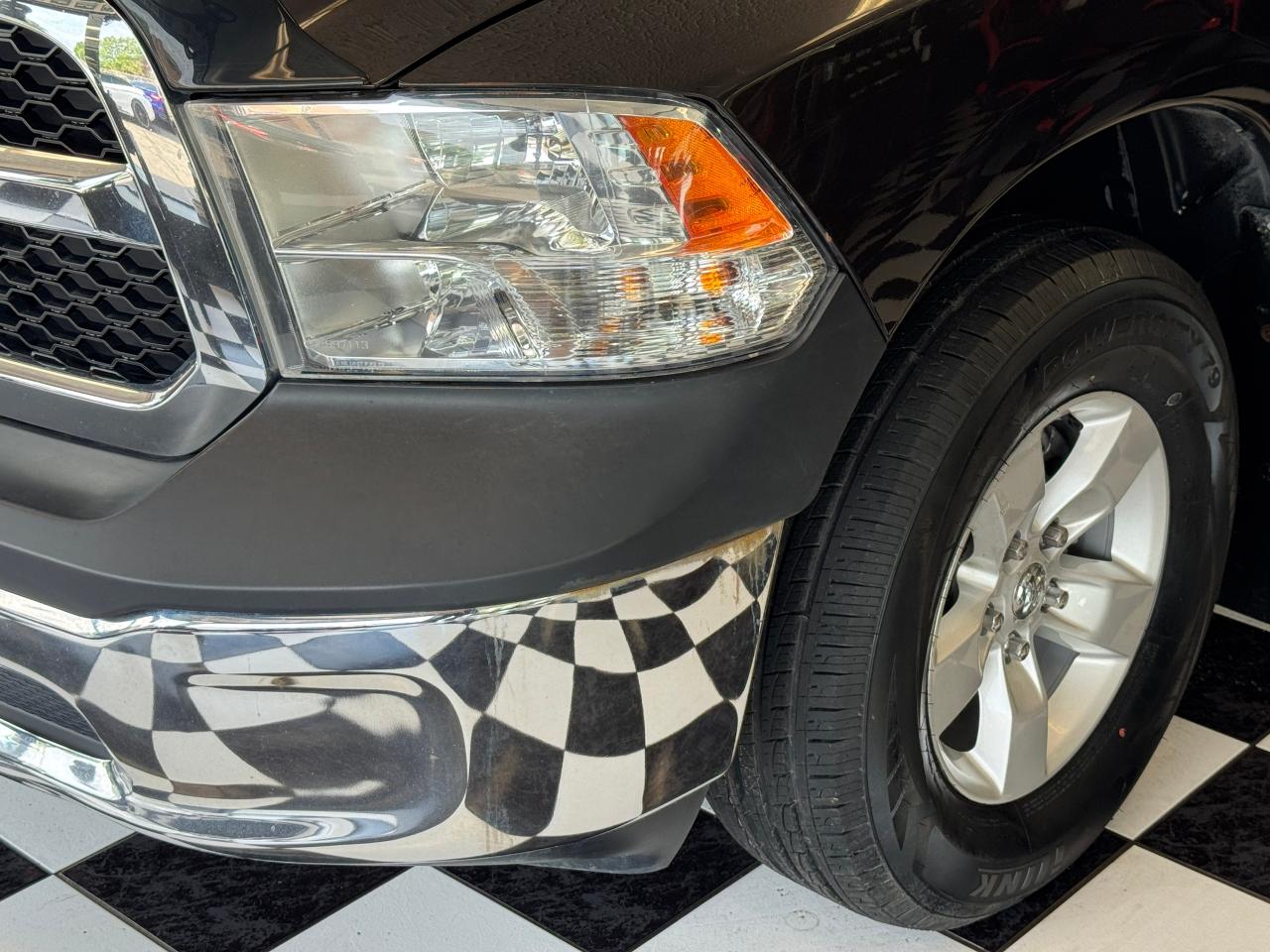 2017 RAM 1500 4WD Quad ST 5.7L HEMI+New Tires+Brakes+CLEANCARFAX - Photo #30