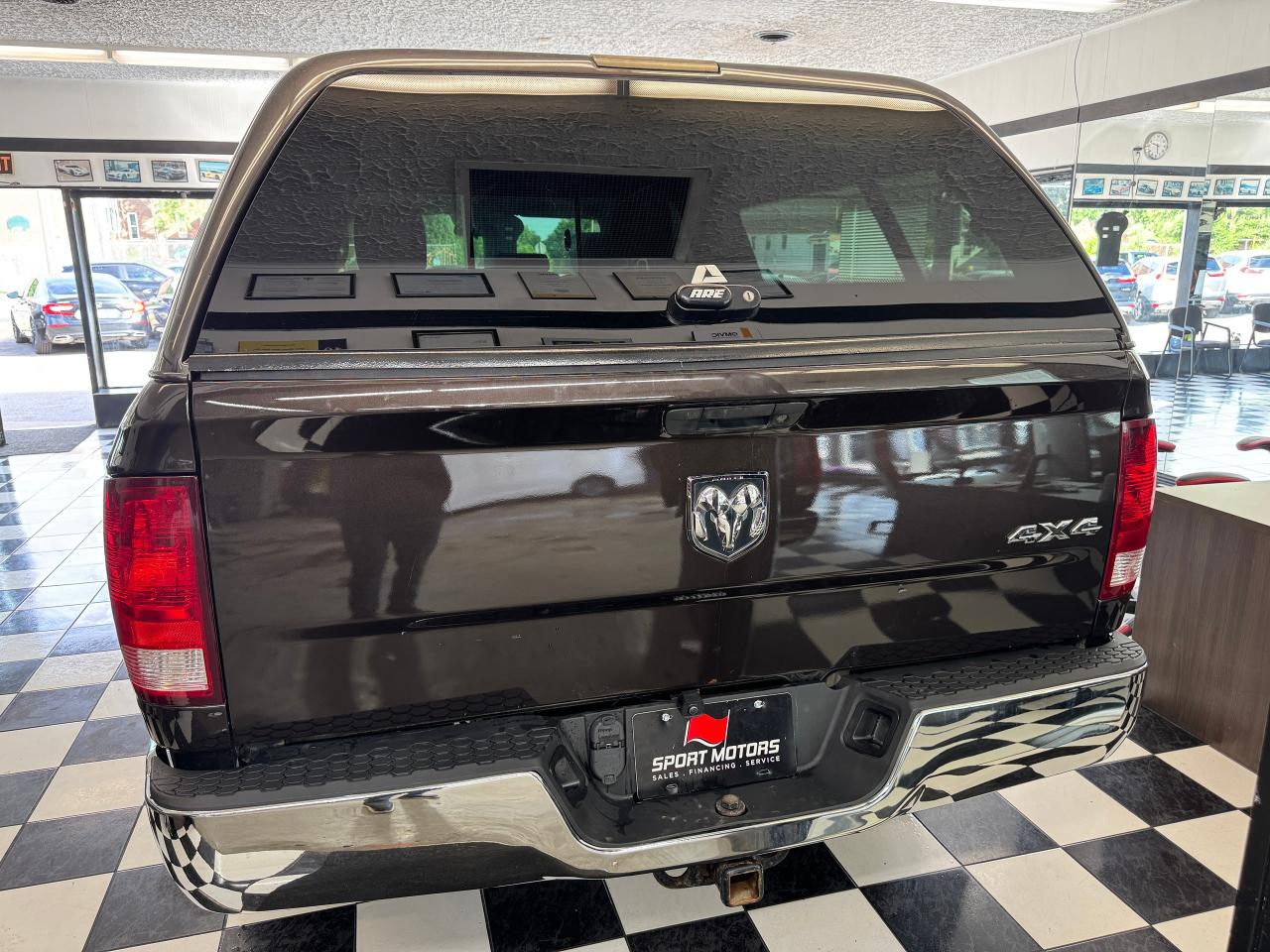 2017 RAM 1500 4WD Quad ST 5.7L HEMI+New Tires+Brakes+CLEANCARFAX - Photo #7