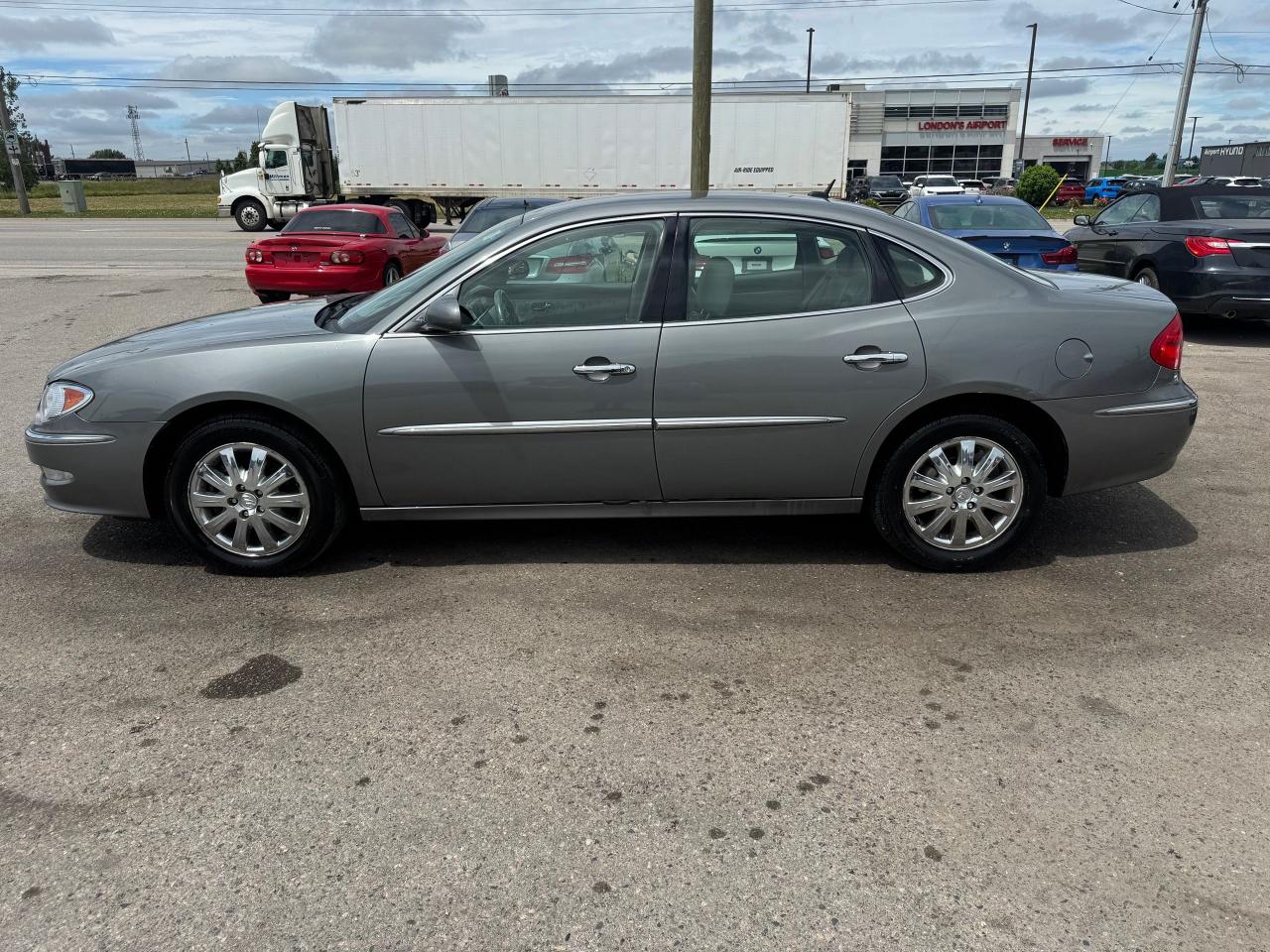 2008 Buick Allure CXL - Photo #2