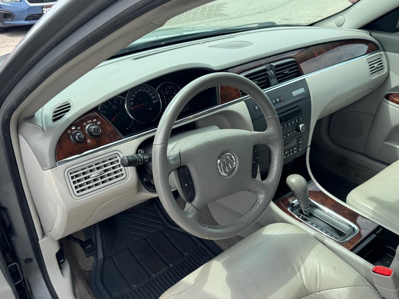2008 Buick Allure CXL - Photo #9