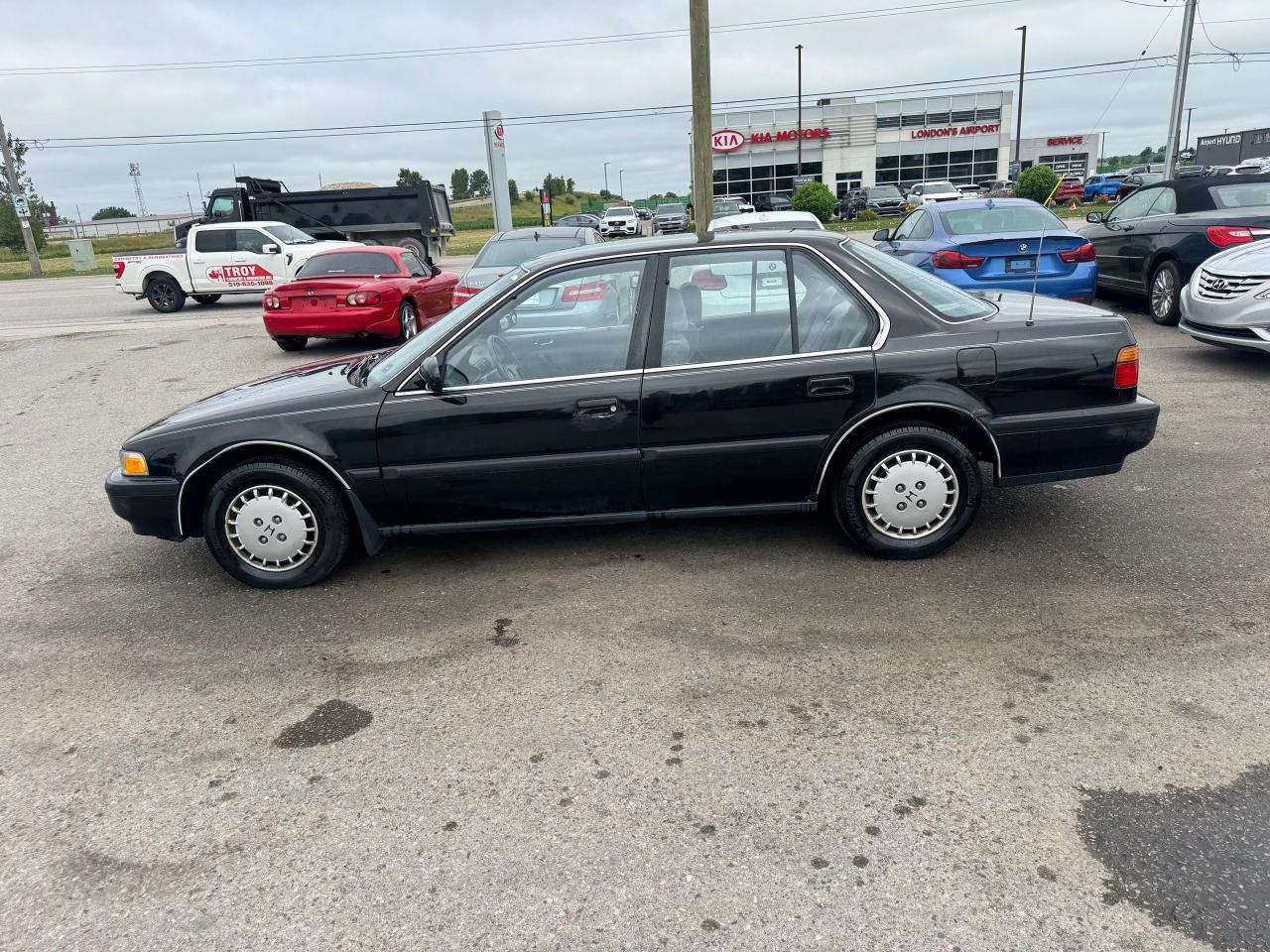 1990 Honda Accord EX, SEDAN, AUTO, 4 CYL, ONLY 170KMS, GREAT SHAPE - Photo #2