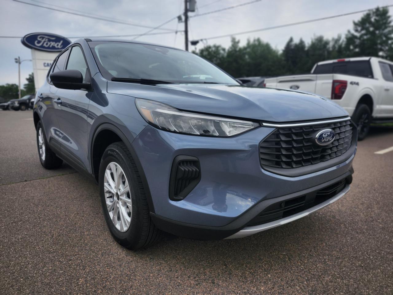 2025 Ford Escape Active AWD Photo2