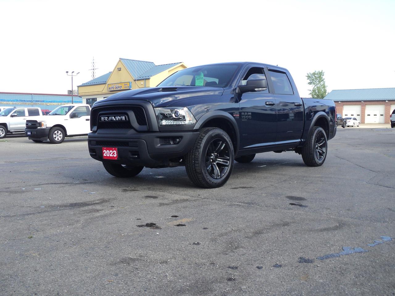 Used 2023 RAM 1500 Classic WARLOCK CREWCAB 4X4 5.7L Hemi 5'7