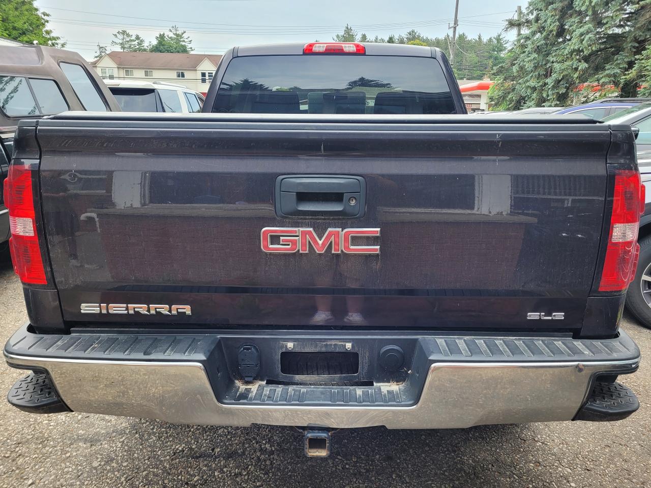 2015 GMC Sierra 1500 4WD Crew Cab SLE/Z71 Good CarFax Finance/Trade-ins Photo2