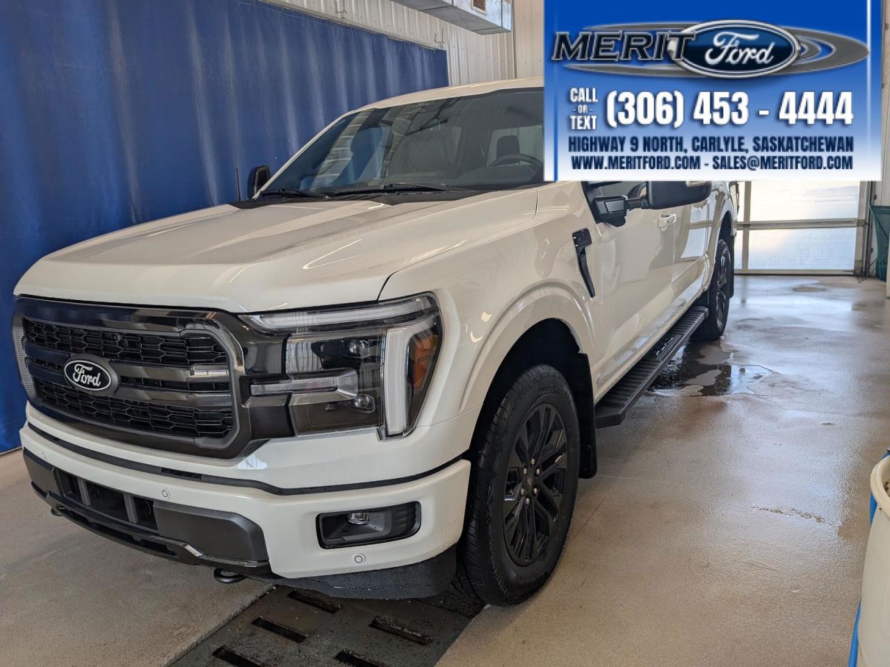 2025 Ford F-150 LARIAT - V6 (Gas), Black Pack + Photo5
