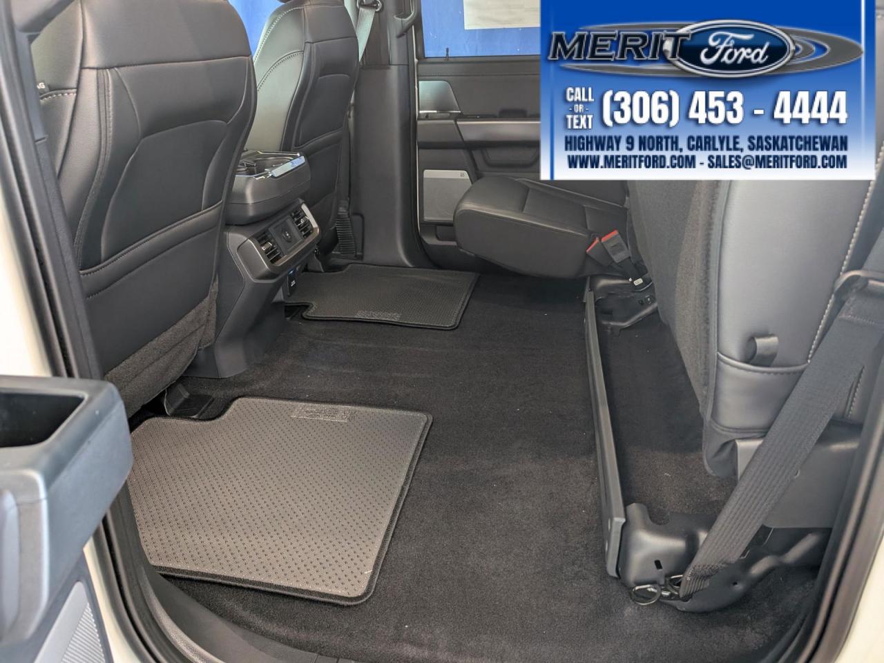 2025 Ford F-150 LARIAT - V6 (Gas), Black Pack + Photo5
