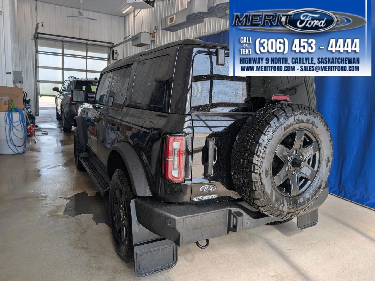 2025 Ford Bronco Outer Banks Photo1