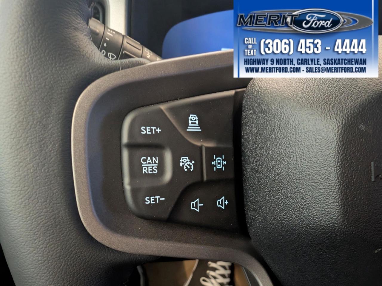 2025 Ford Bronco Outer Banks - Lux Black Package + Photo5