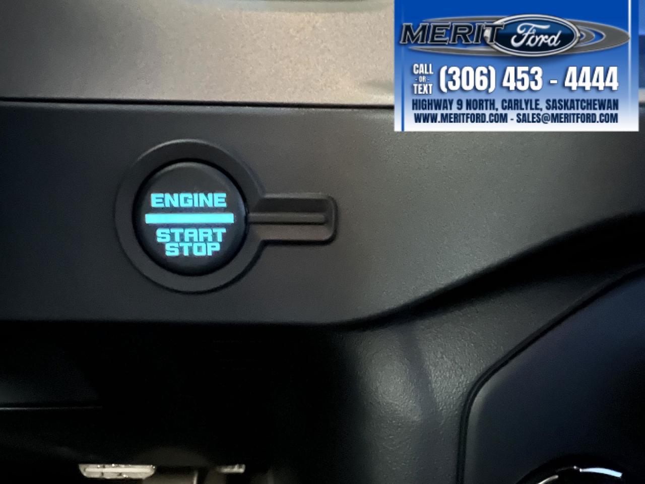 2025 Ford Bronco Outer Banks - Lux Black Package + Photo5