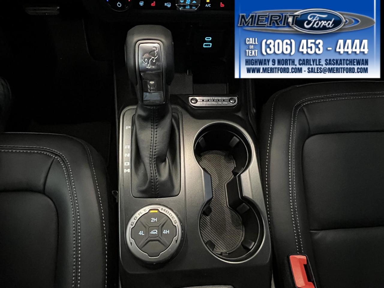 2025 Ford Bronco Outer Banks - Lux Black Package + Photo5