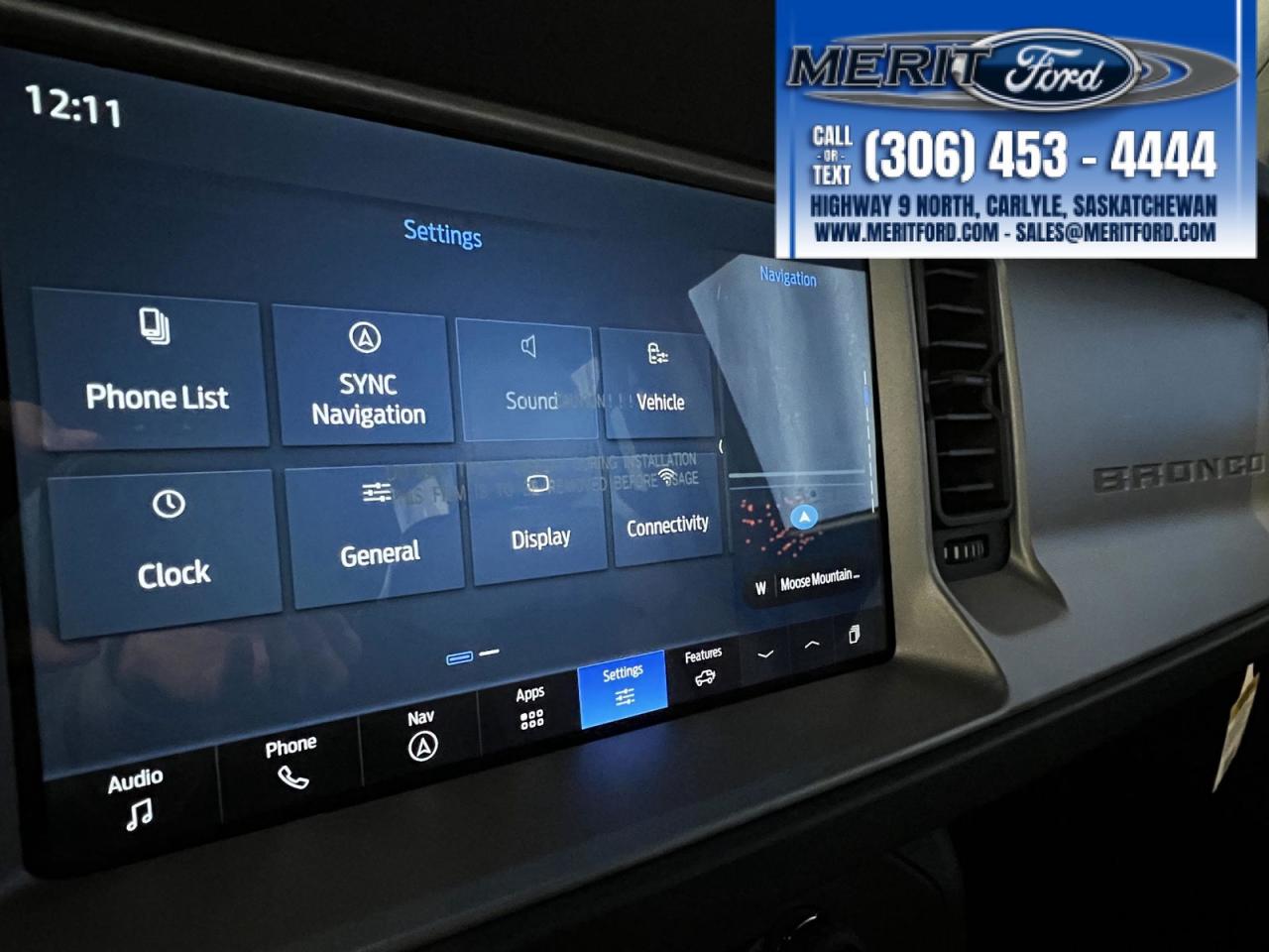 2025 Ford Bronco Outer Banks - Lux Black Package + Photo5