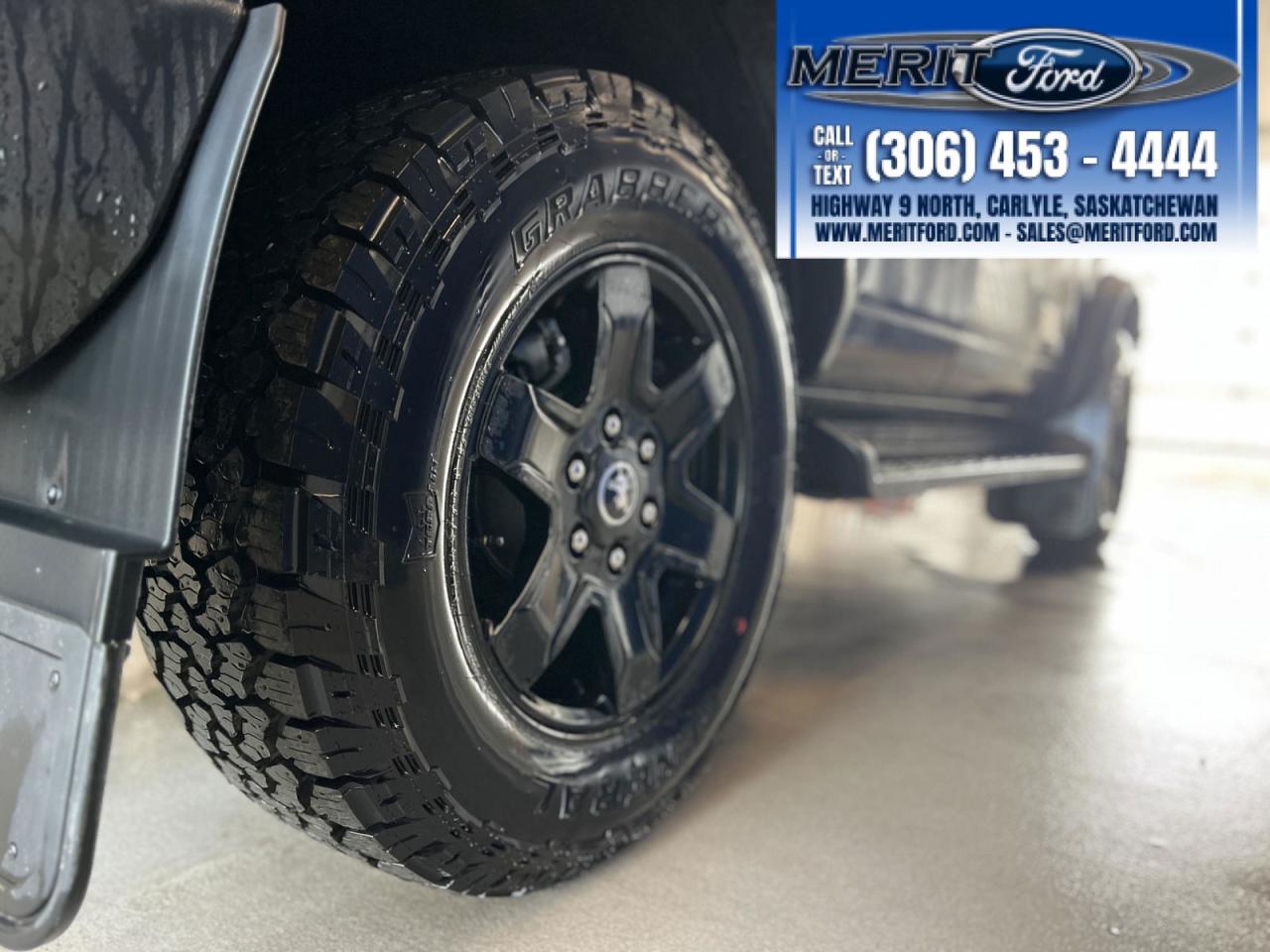 2025 Ford Bronco Outer Banks - Lux Black Package + Photo5