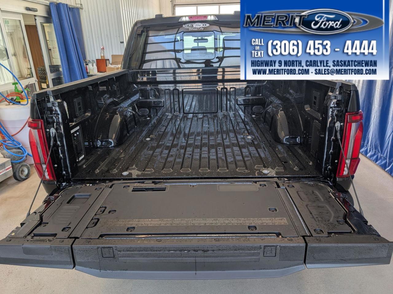 2025 Ford F-150 Lariat Photo5