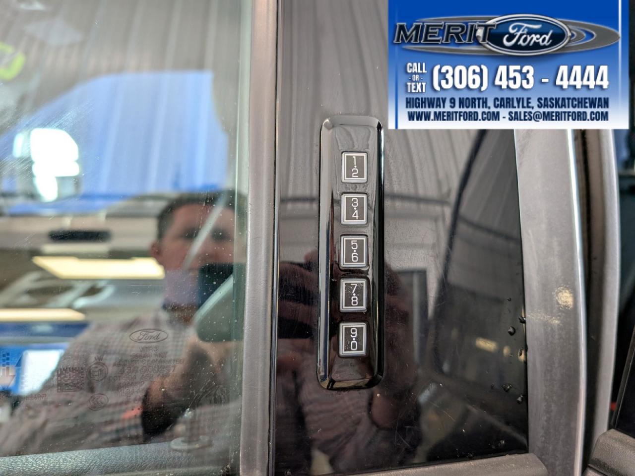 2022 Ford F-350 Super Duty SRW LARIAT - Ultimate + Photo5