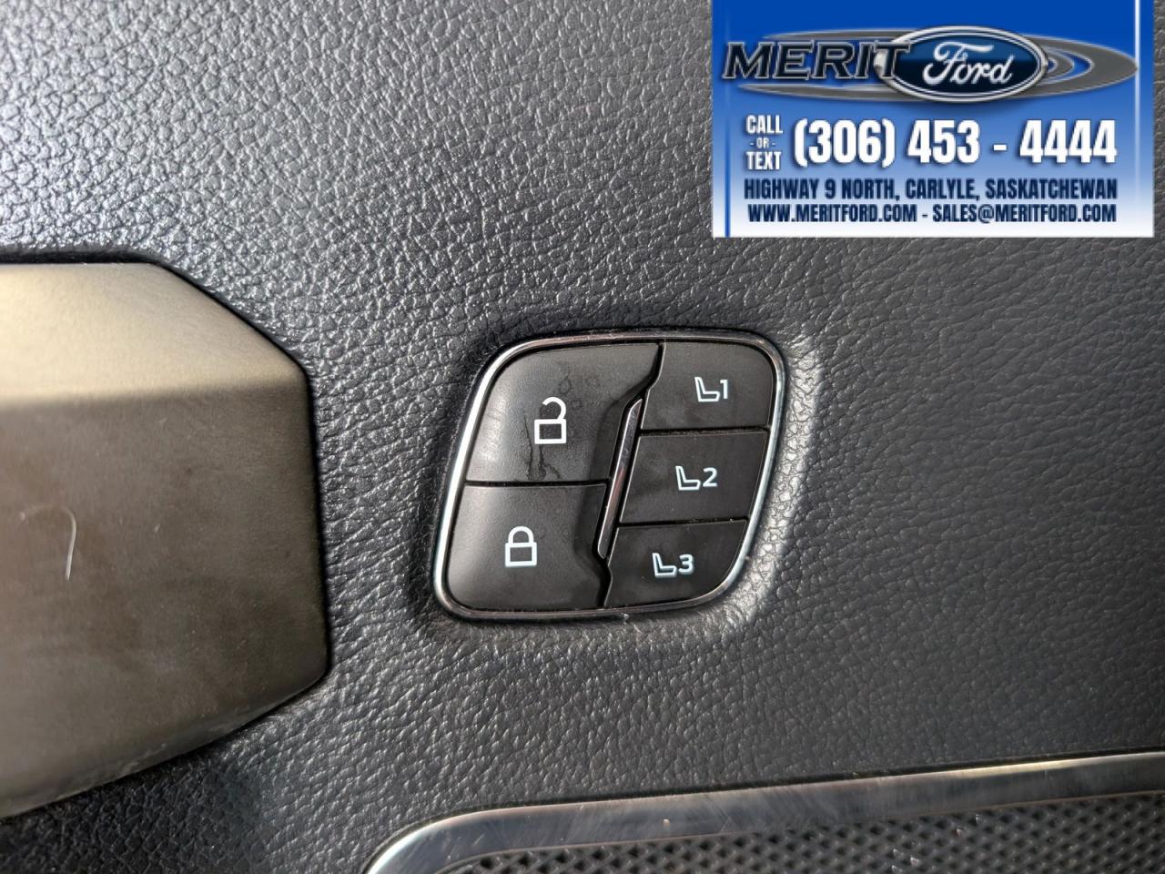 2022 Ford F-350 Super Duty SRW LARIAT - Ultimate + Photo5