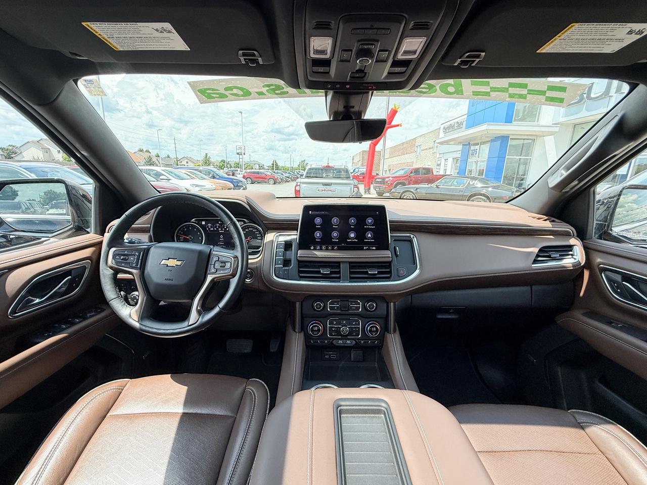 2021 Chevrolet Suburban High Country 6.2L V8 WITH REMOTE START/ENTRY, SUNROOF, HEATED/VENTILATED SEATS, HEATED STEERING WHEEL, BOSE SOUND SYSTEM, POWER LIFTGATE, POWER FOLDING SEATS, APPLE CARPLAY AND ANDROID AUTO Photo