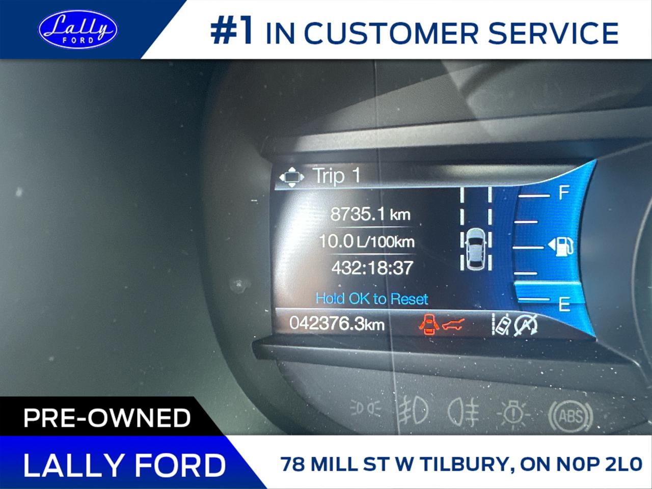 2023 Ford Edge ST Line Moonroof, Nav, Suede, One Owner! Photo