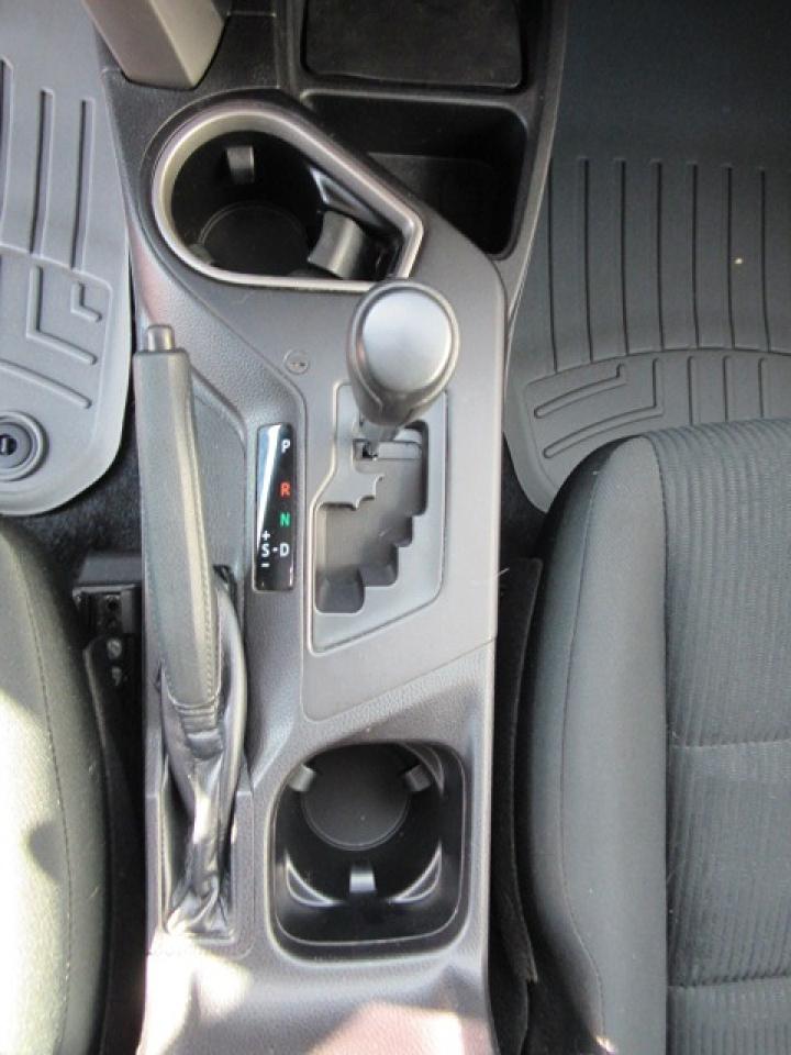 2018 Toyota RAV4 LE Photo