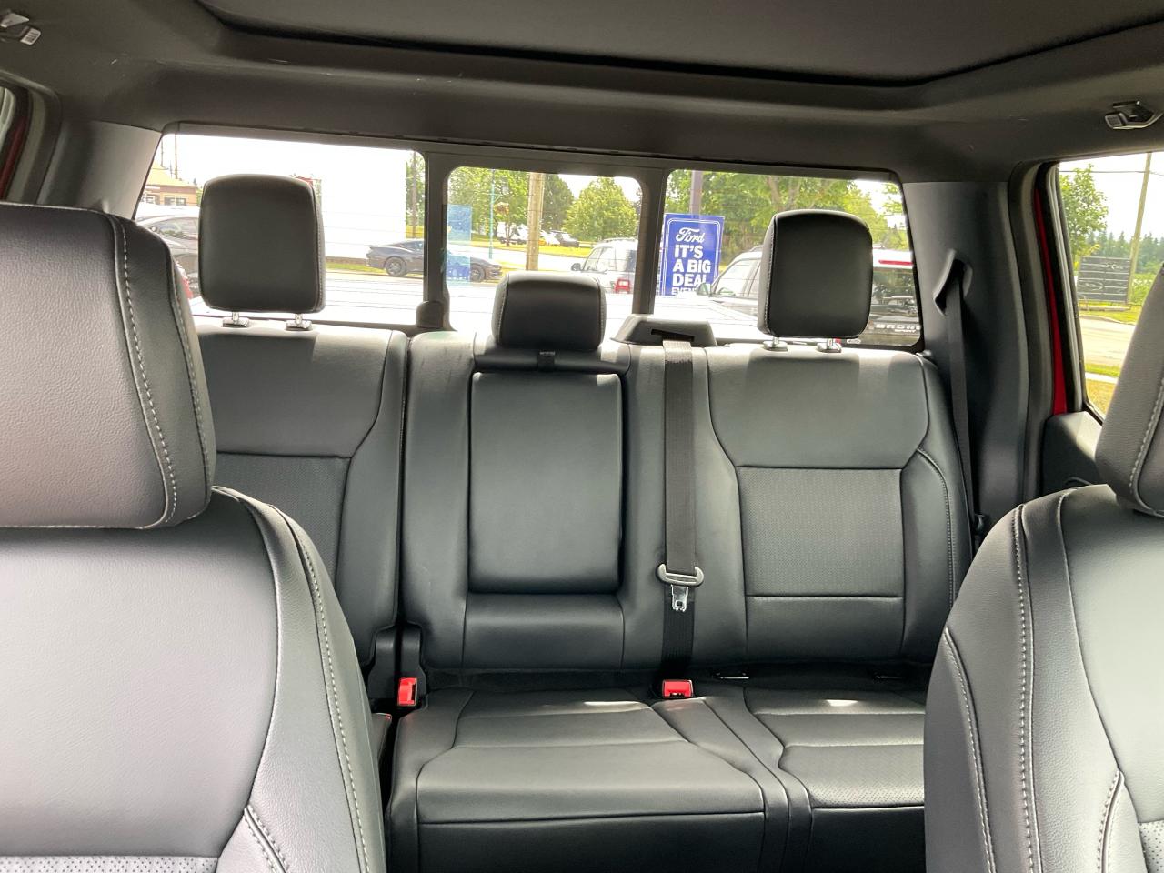 2025 Ford F-150 Lariat Photo5