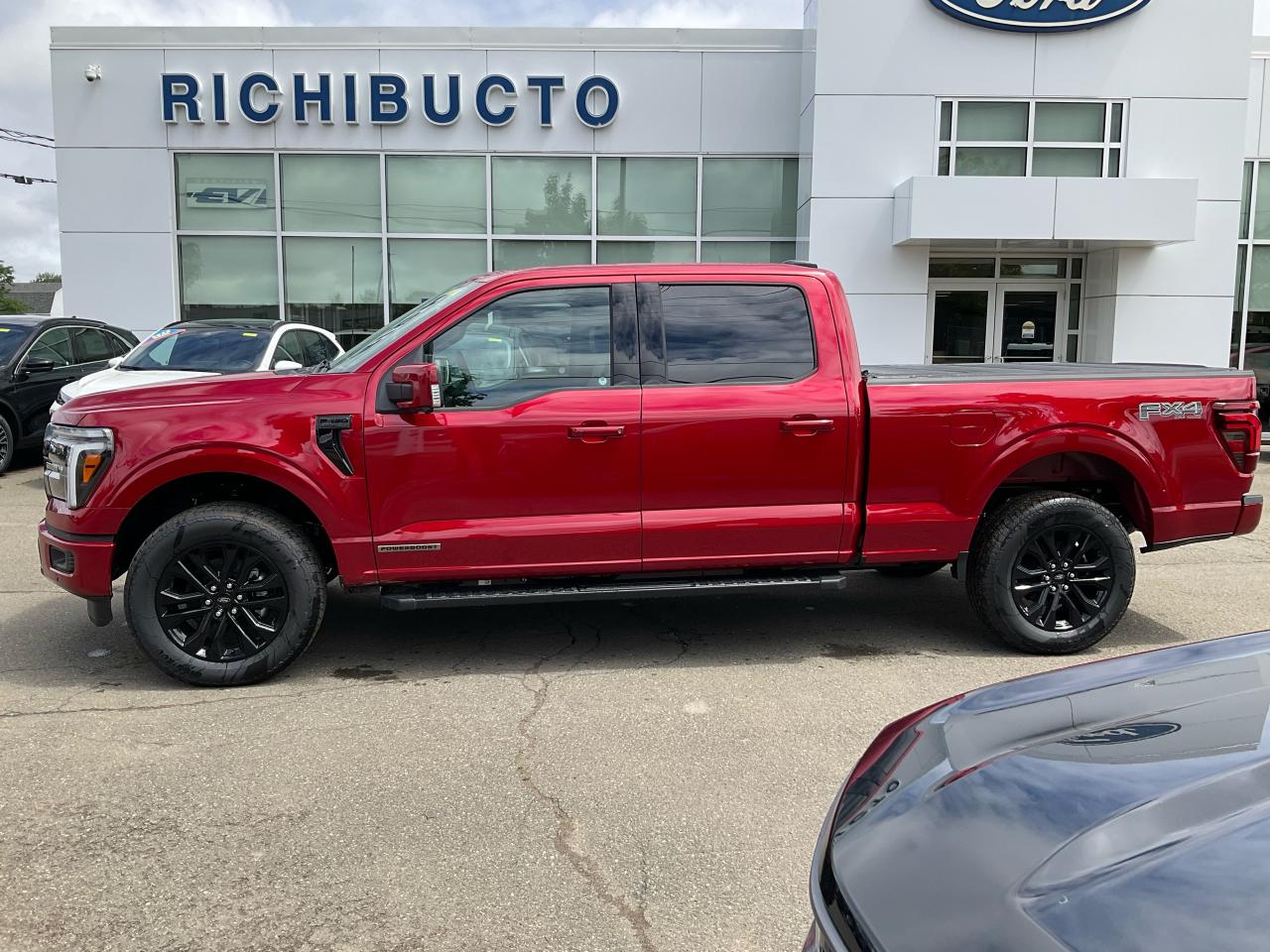 2025 Ford F-150 Lariat Photo3