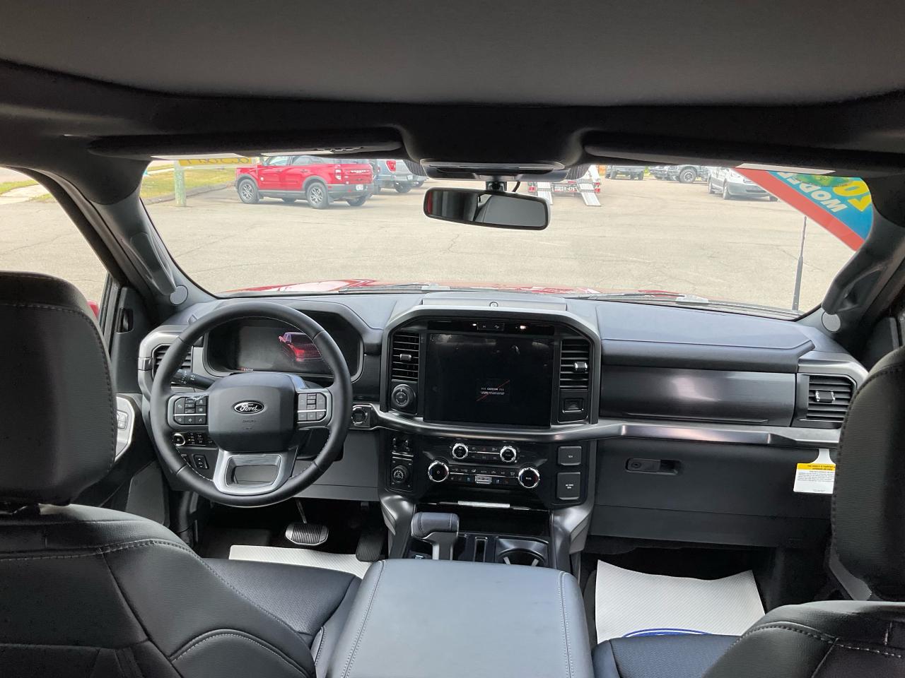 2025 Ford F-150 Lariat Photo5