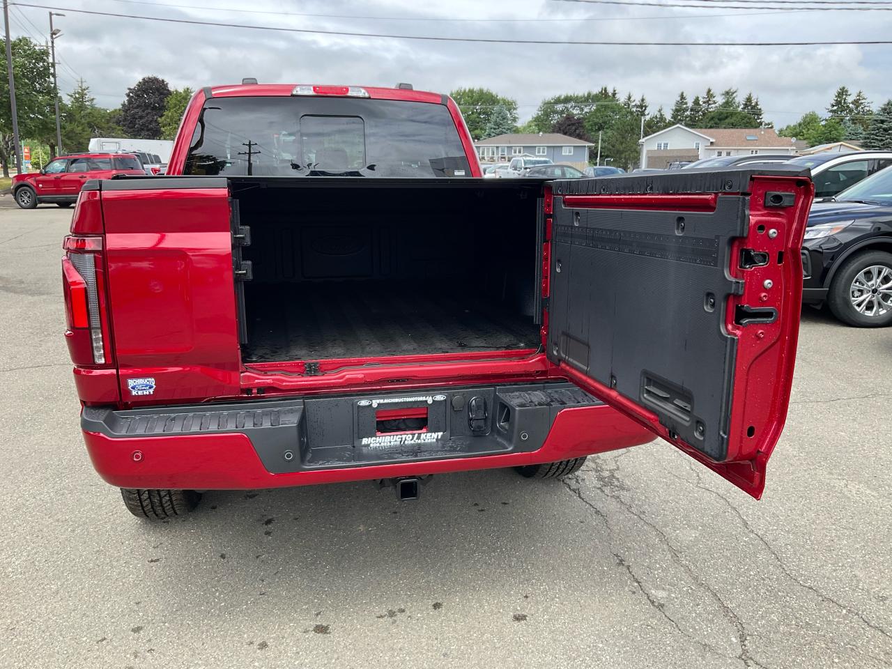 2025 Ford F-150 Lariat Photo5