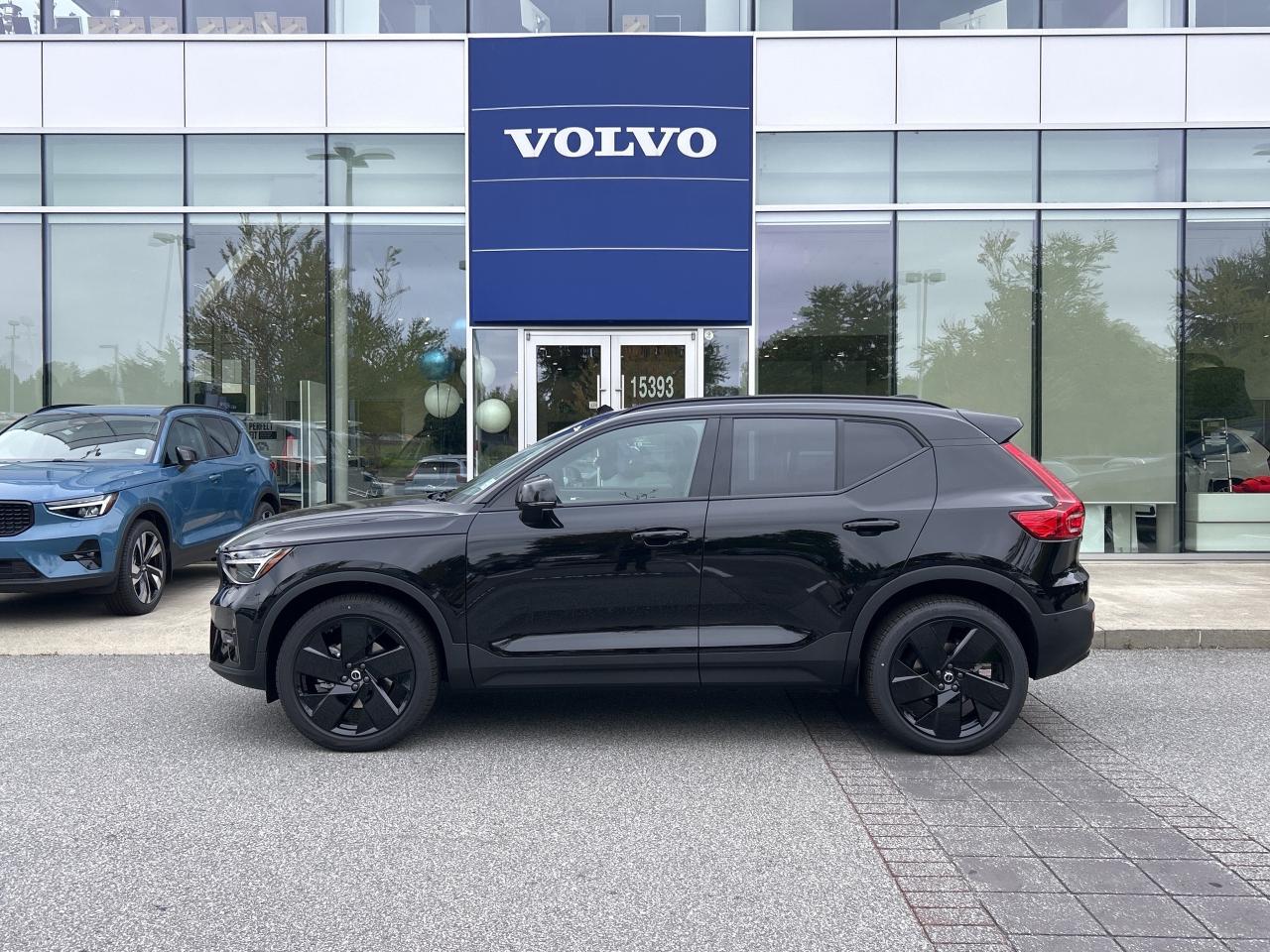 New 2026 Volvo XC40 B5 AWD Ultra Black Edition for sale in Surrey, BC