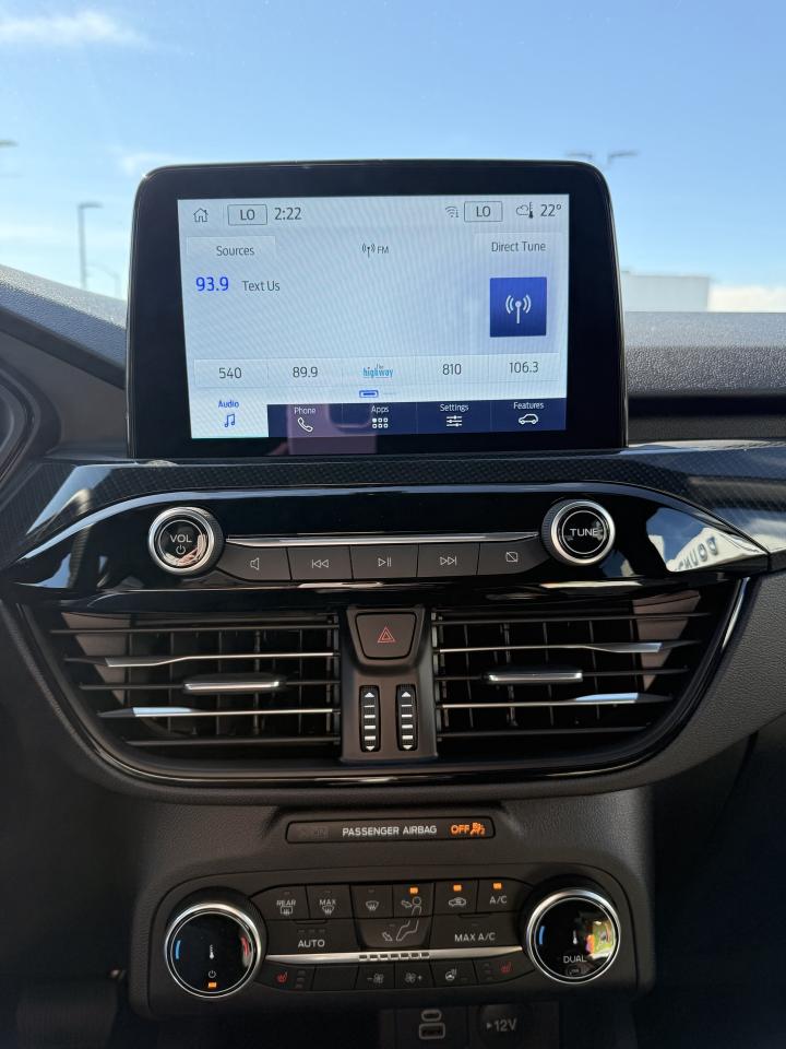 2025 Ford Escape ST-Line Photo2