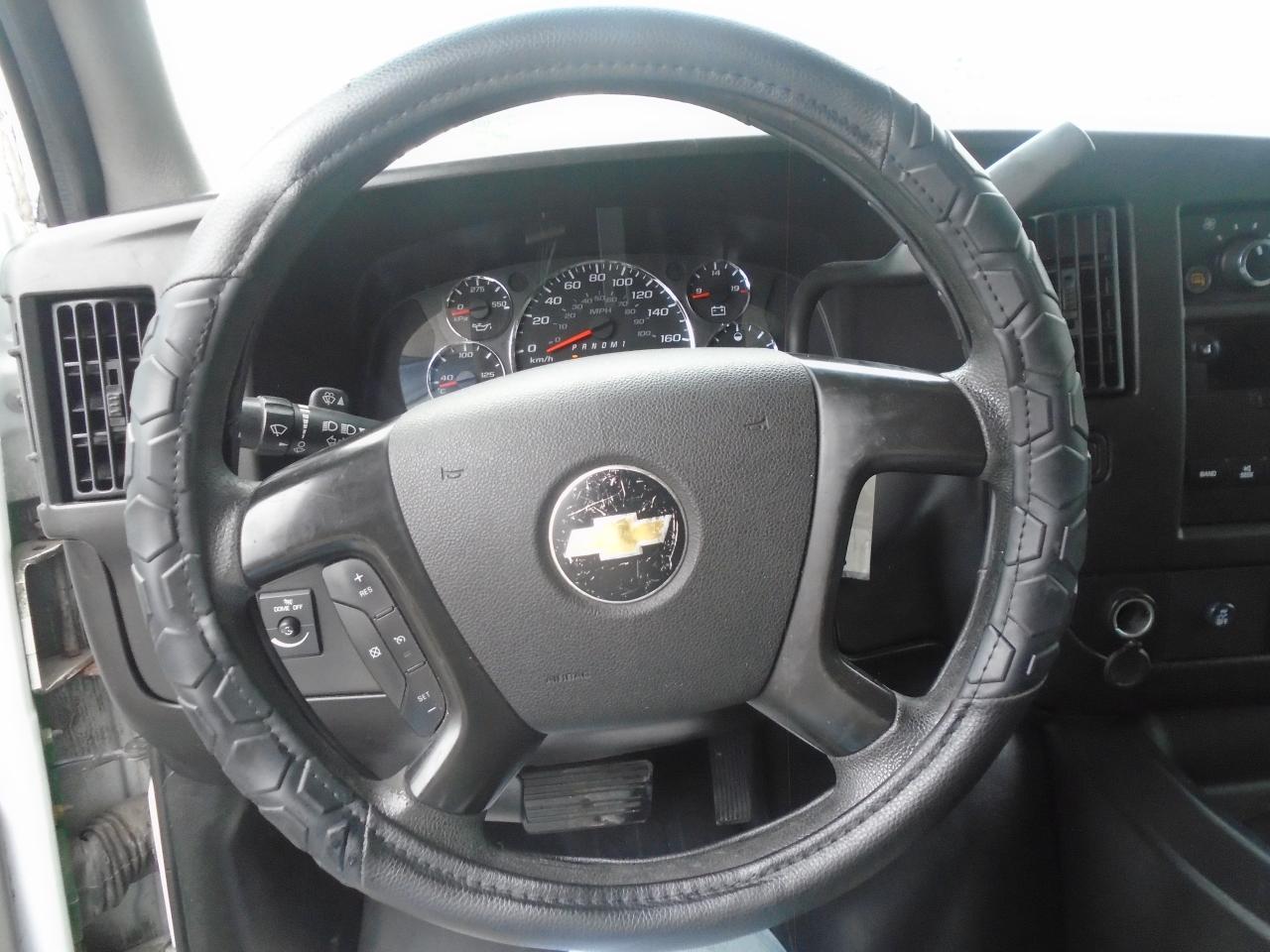 2014 Chevrolet Express Passenger 15 PASSANGER RWD 3500 155  LS w-1LS - Photo #13