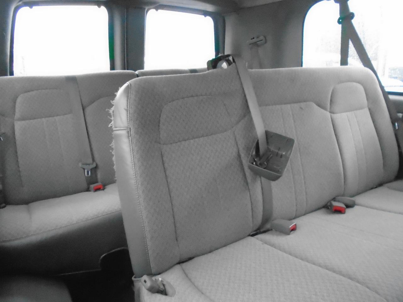 2014 Chevrolet Express Passenger 15 PASSANGER RWD 3500 155  LS w-1LS - Photo #18