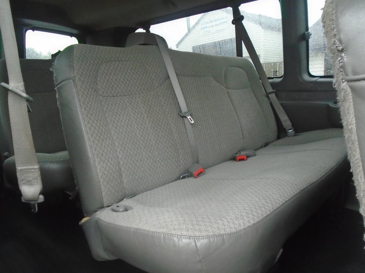 2014 Chevrolet Express Passenger 15 PASSANGER RWD 3500 155  LS w-1LS - Photo #17