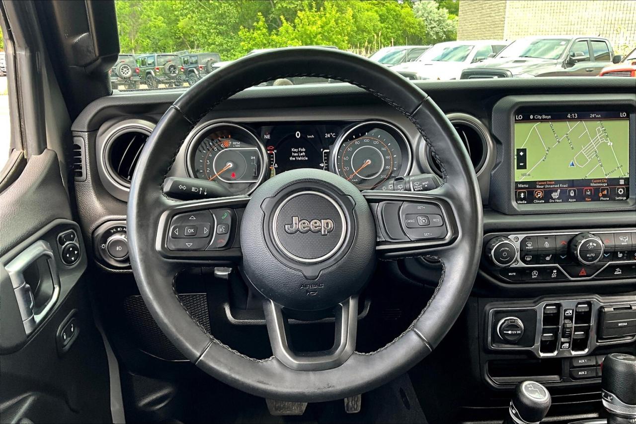 2023 Jeep Wrangler Willys 4Dr | Alpine NAV | DualTop | Tow Pkg | 4X4 Photo4