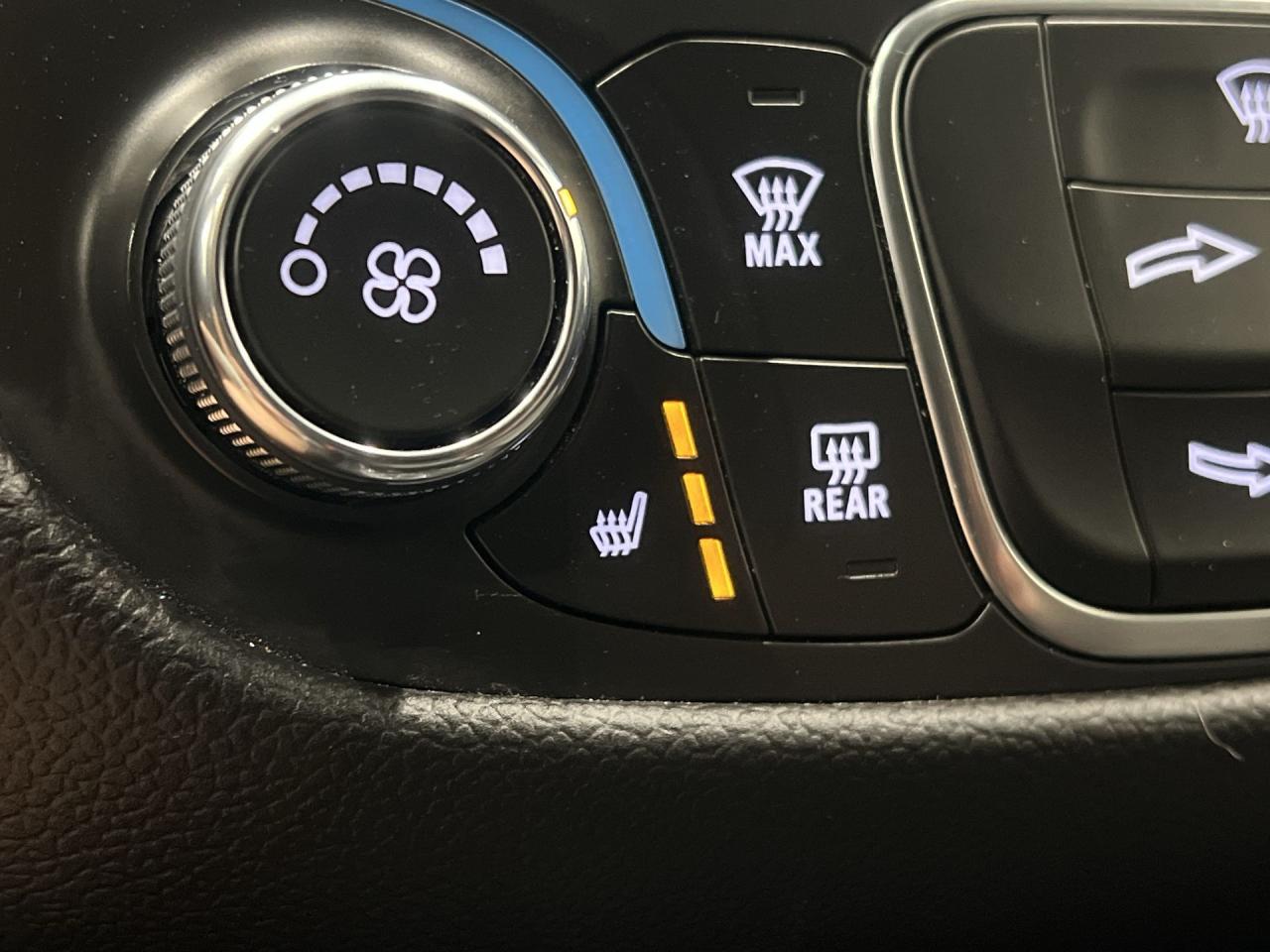 2023 Chevrolet Equinox LT AWD| HTD SEATS| CARPLAY| REAR CAM Photo