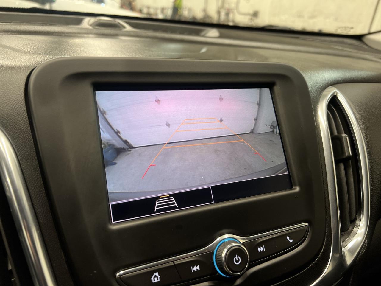 2023 Chevrolet Equinox LT AWD| HTD SEATS| CARPLAY| REAR CAM Photo